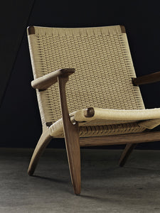 CH25 Easy Chair