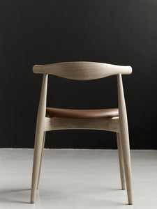 CH20 "Elbow" chair