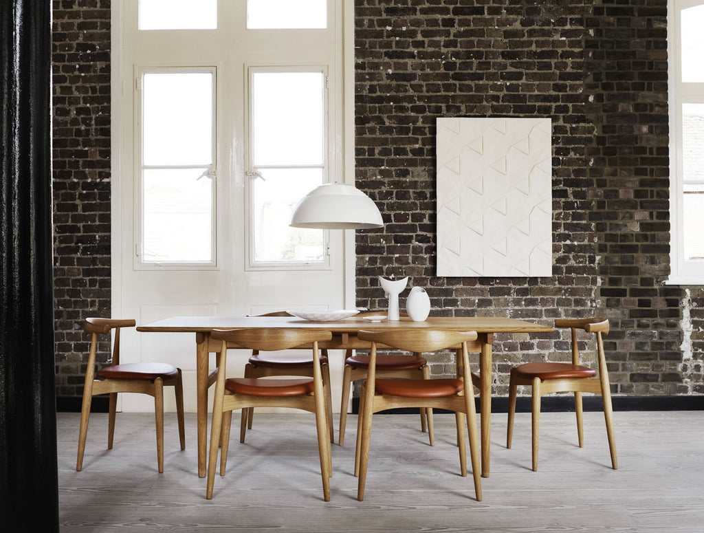 CH20 Elbow Chair