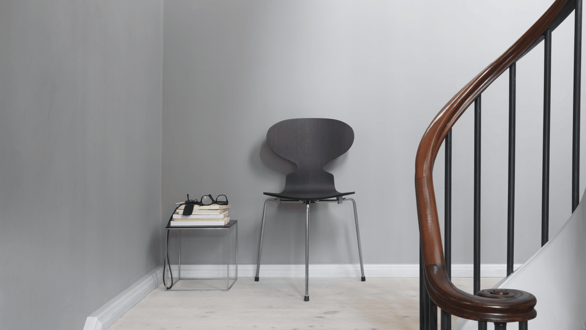Ant Stackable Chair 3 Legs Unuph