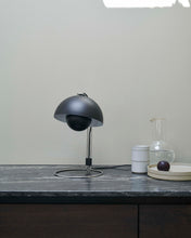 Flowerpot VP4 Table Lamp
