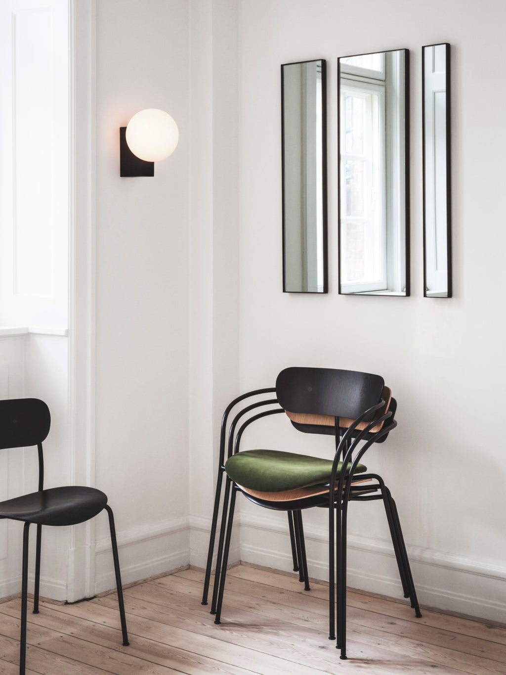 Pavilion AV3 Chair – Seat Upholstered