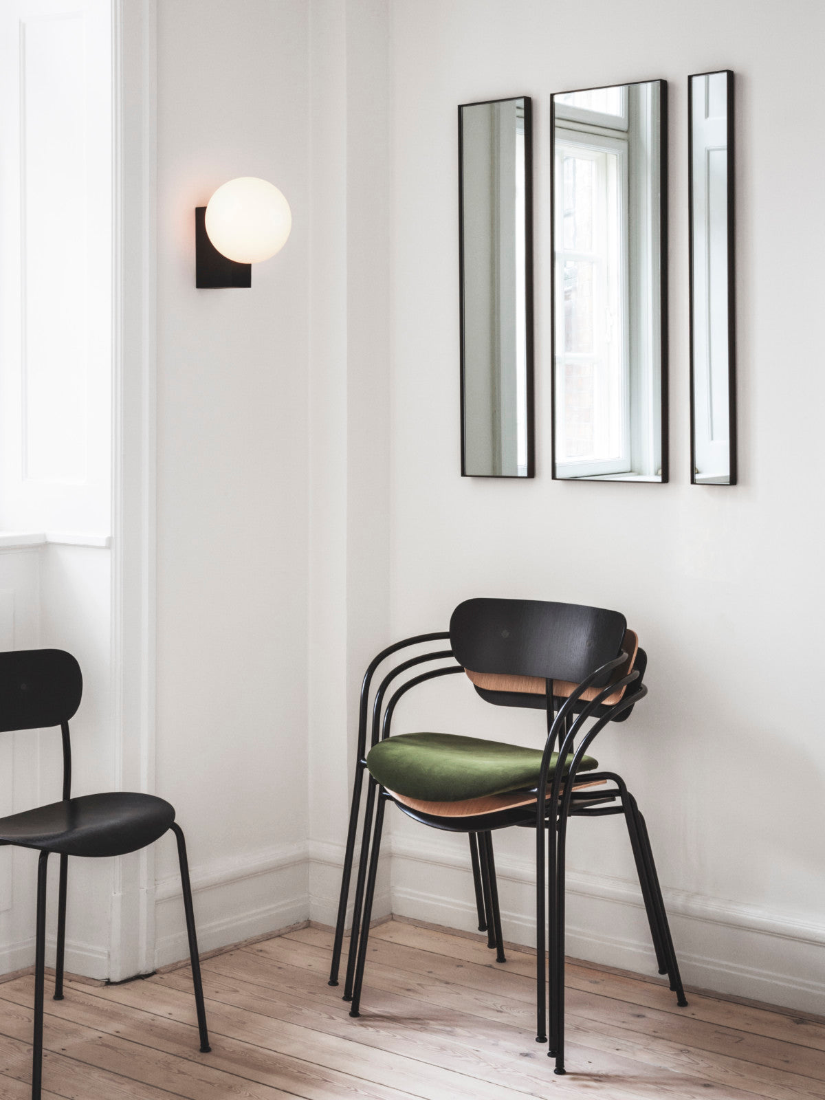 Pavilion AV3 Chair – Seat Upholstered