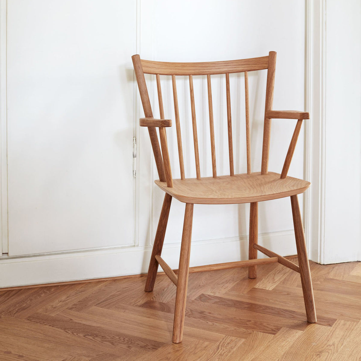 J-Series FDB J42 Chair