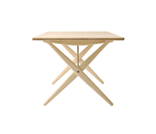 PP84 Cross Legged Table