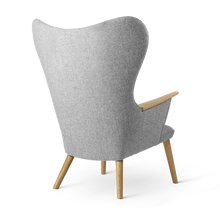 CH78 Lounge Chair - Oak Base
