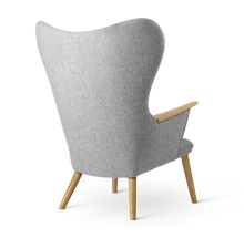 CH78 Lounge Chair Oak