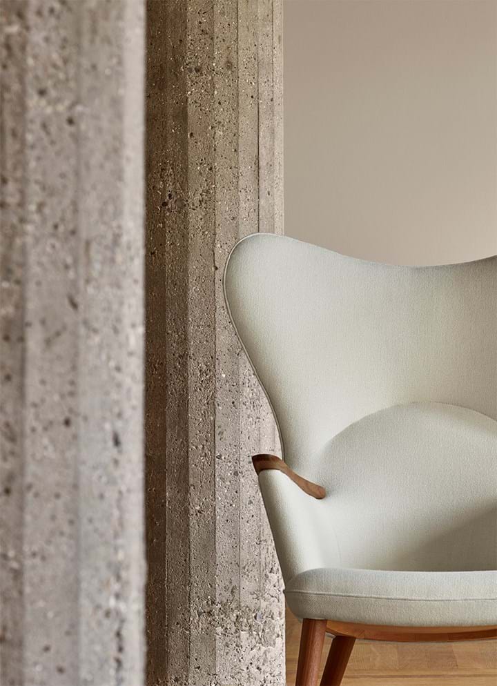 CH78 Lounge Chair - Oak Base