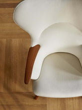 CH78 Lounge Chair - Walnut Base