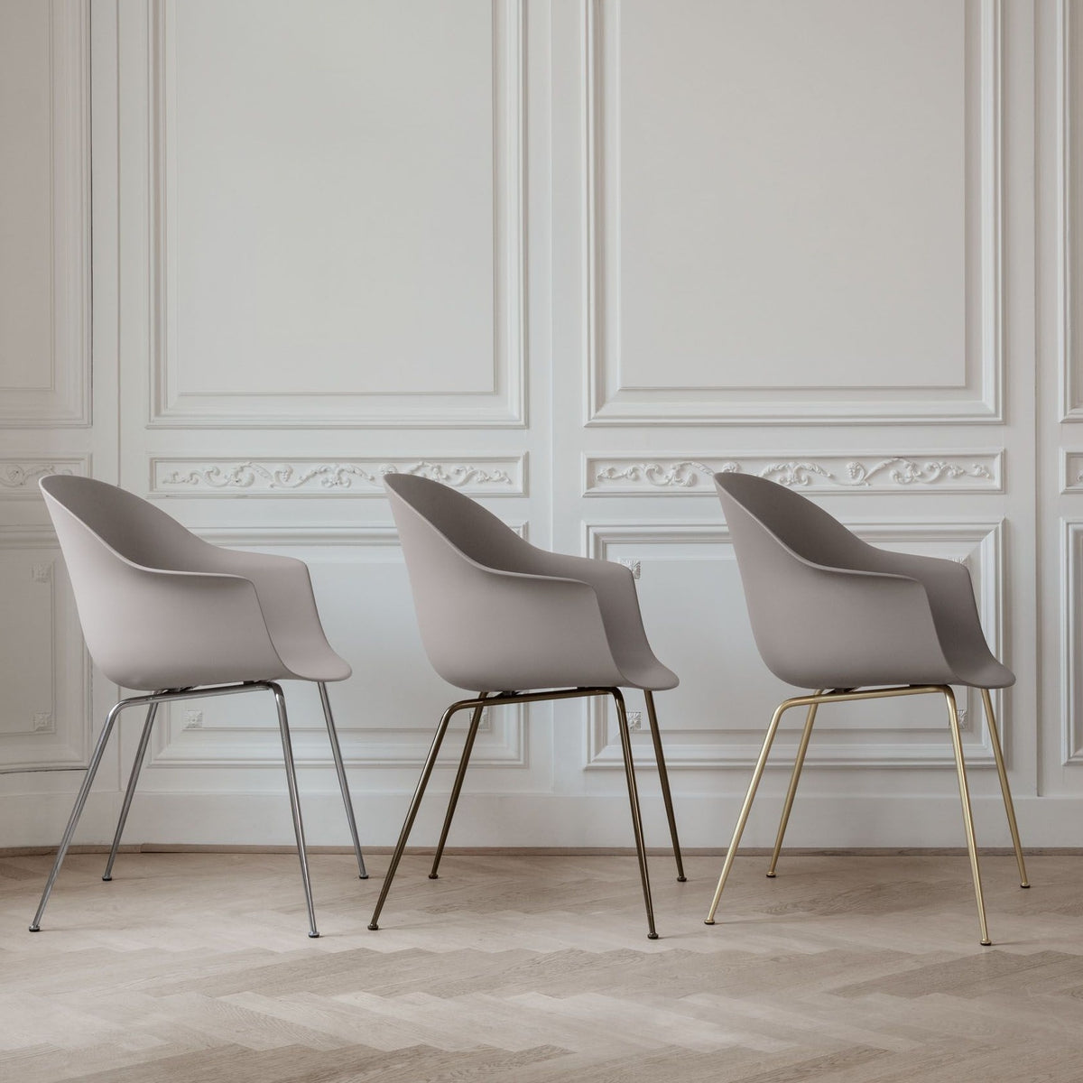 Bat Dining Chair, Unupholstered, Conic