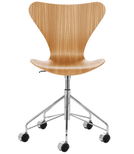 Series 7 Swivel Chair Veneer