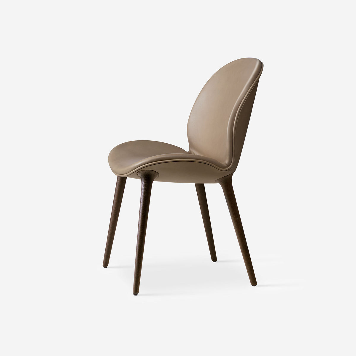 Vipp462 Lodge Chair