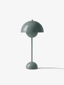 Flowerpot VP3 table lamp