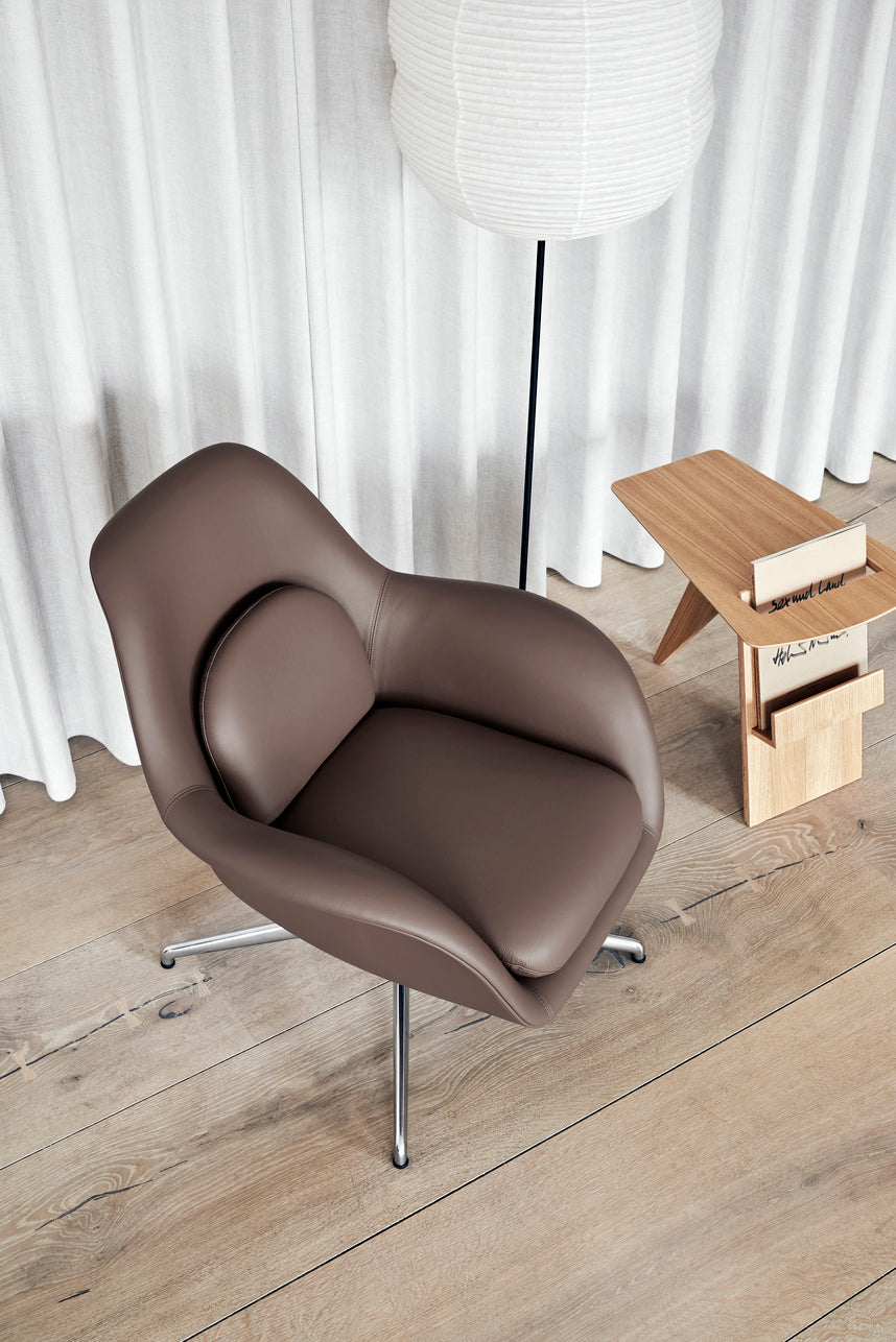 Swoon Lounge Chair Petit Swivel Base