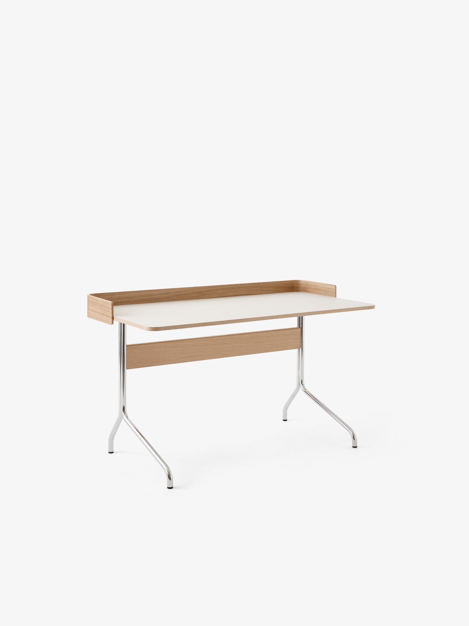 Pavilion AV17 Desk With Back Panel