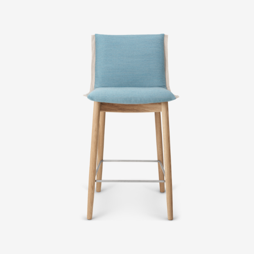 E007 Embrace Bar Stool