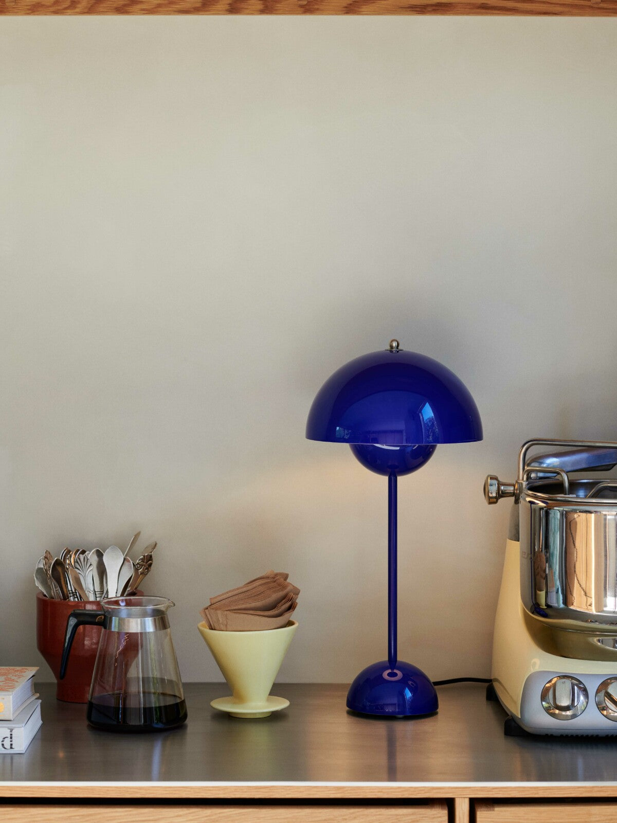 Flowerpot VP3 Table Lamp