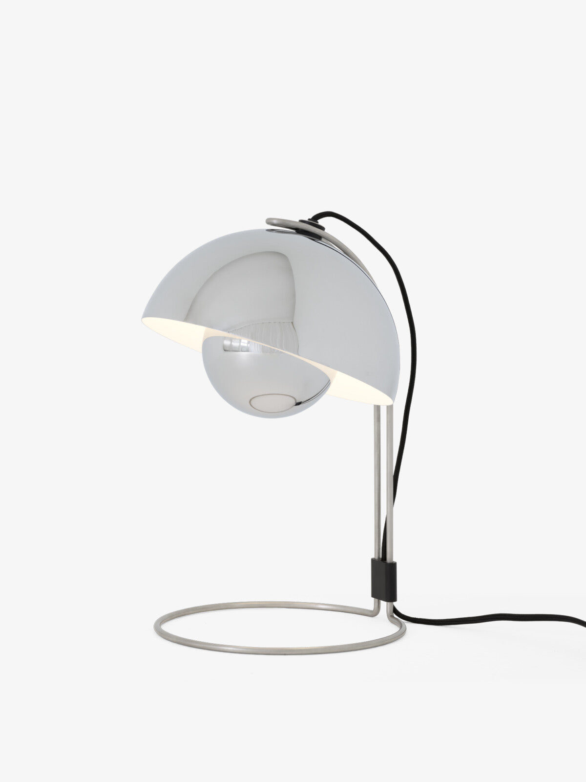 Flowerpot VP4 Table Lamp Replug