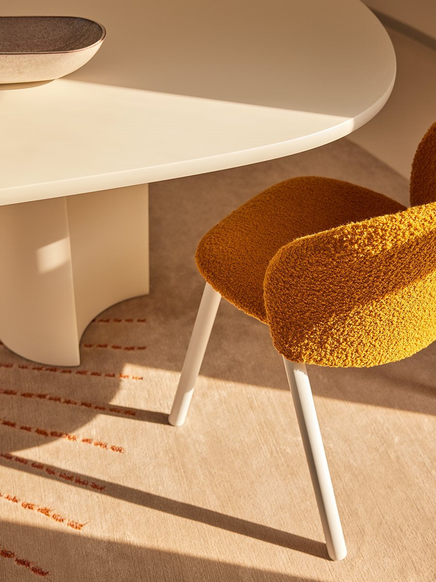 Daisy Stackable Chair