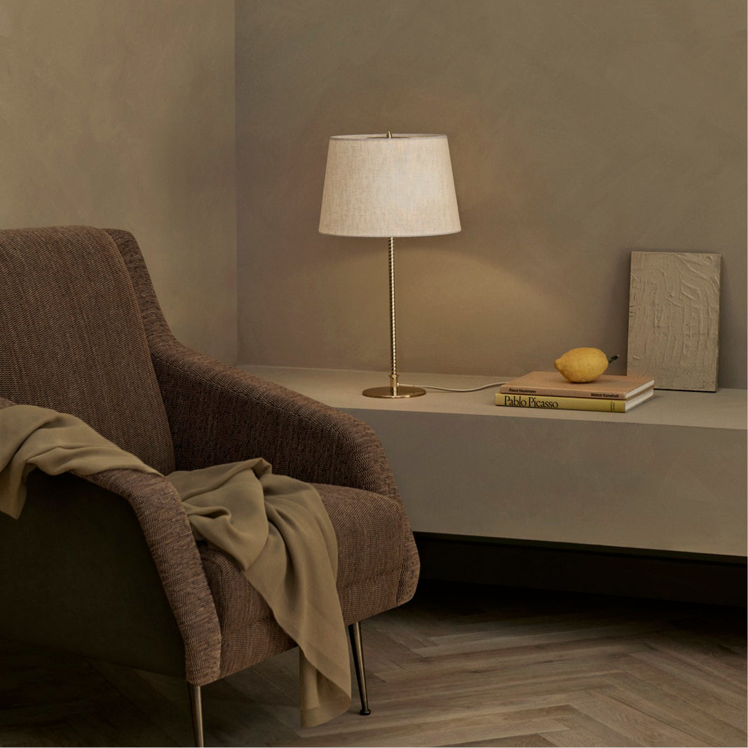 9205 Table Lamp