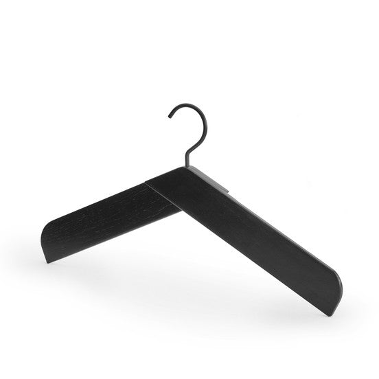 Collar Hanger Oak/Black