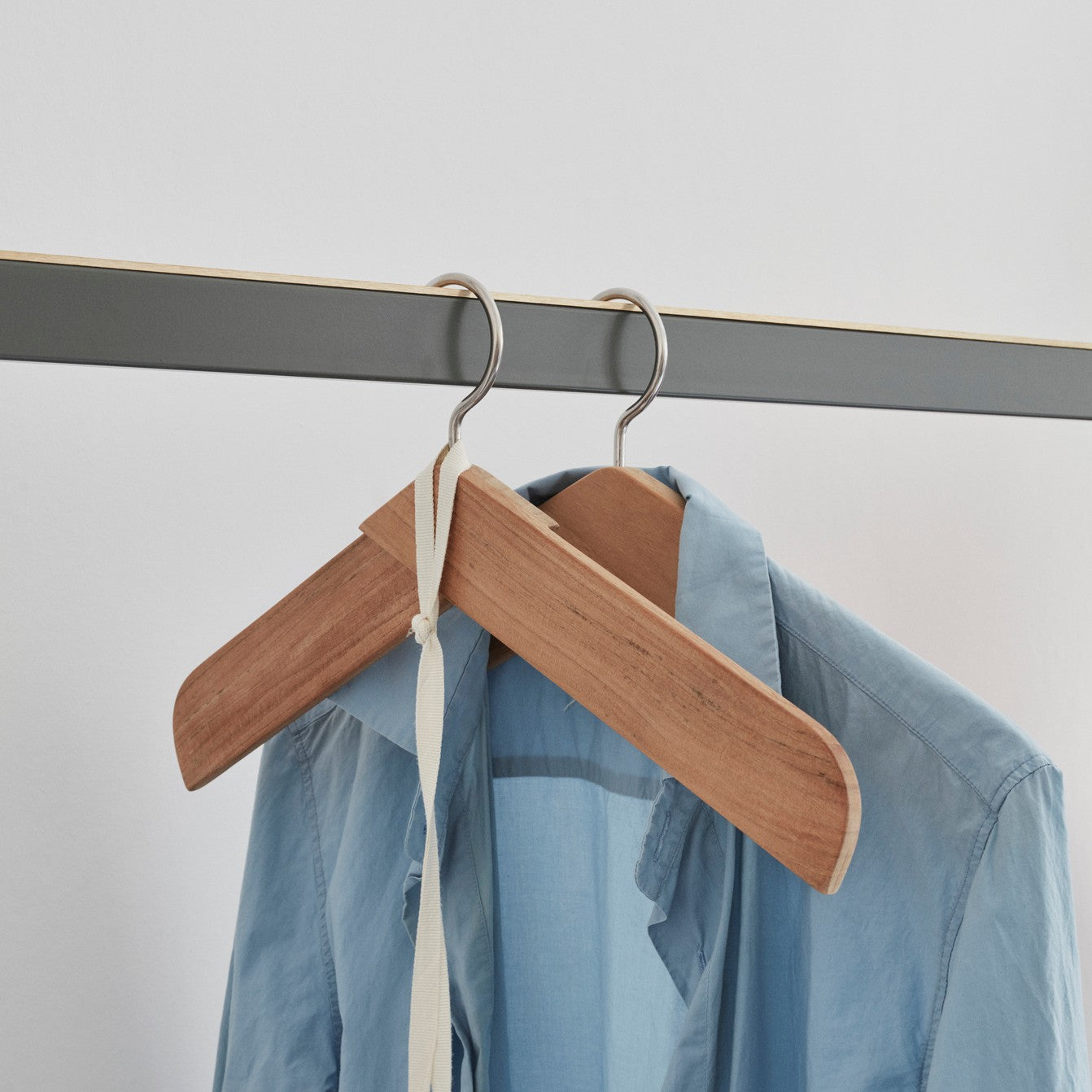 Collar Hanger Teak