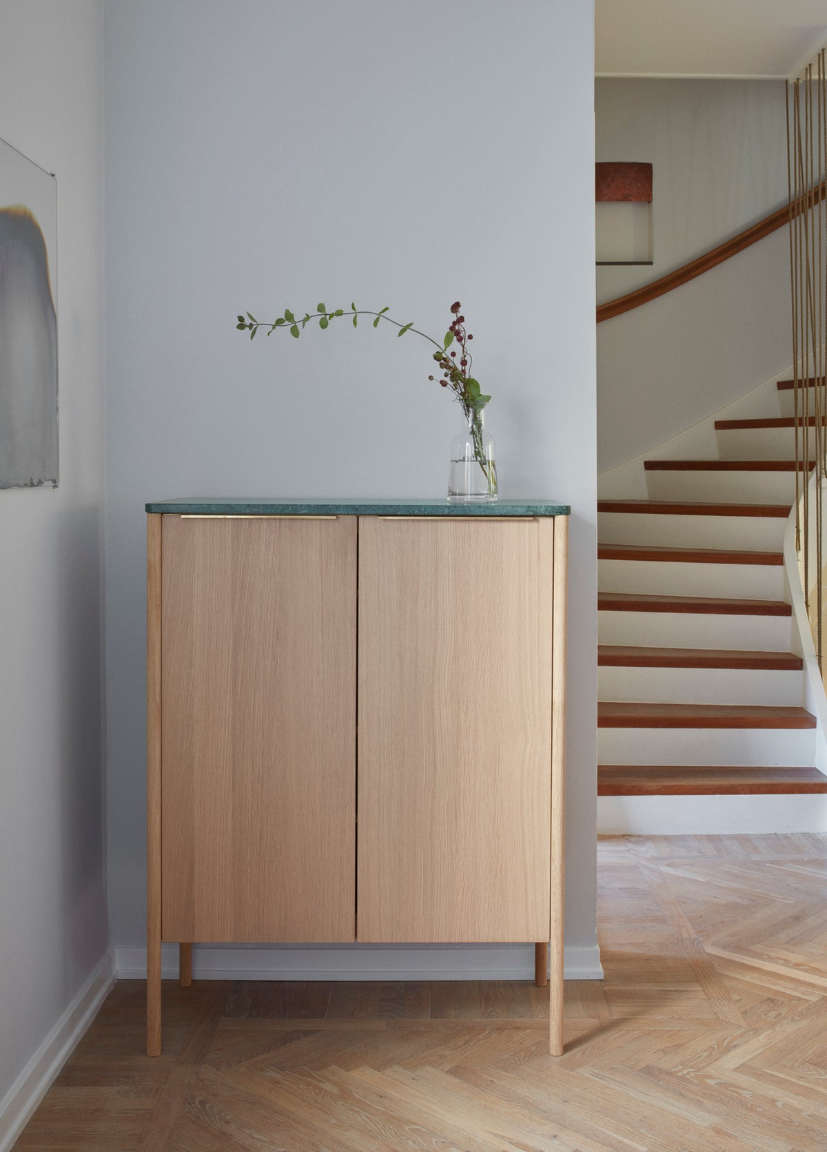 Jut High Cabinet Oiled Oak / Brass
