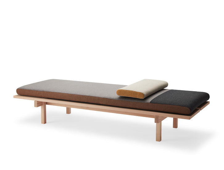 Reykjavik Daybed Re-wool