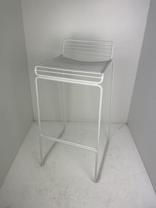 Hee Barstool by HAY