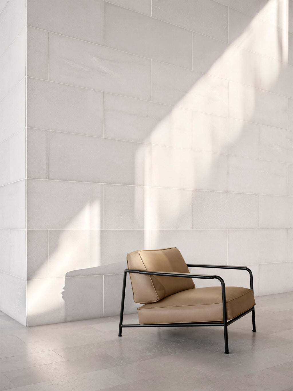 Aero Chair, Medium