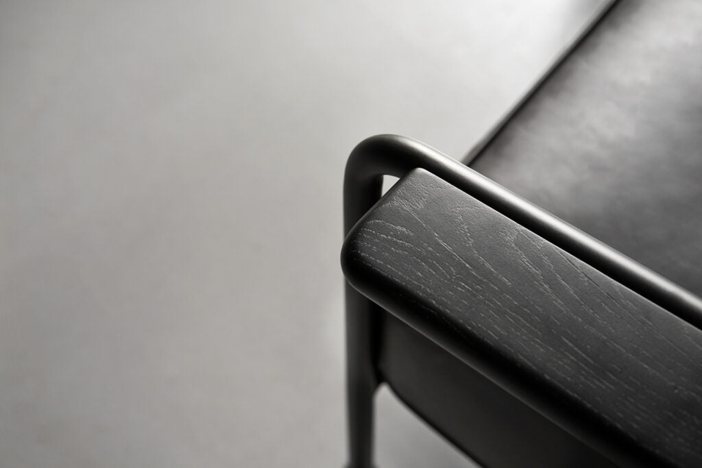 Aero Chair, Medium