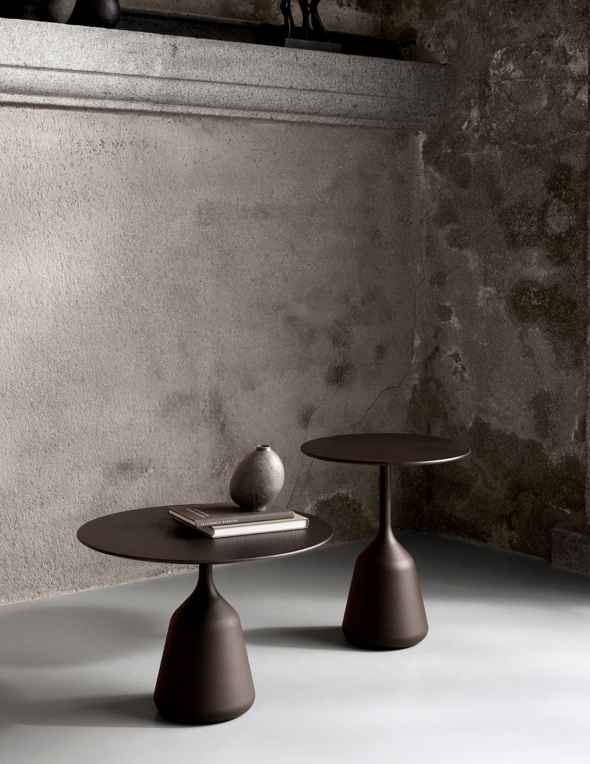 Coin Side Table, High, Laminate