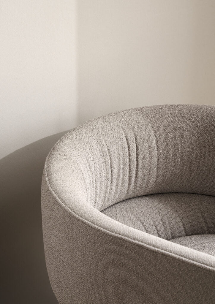 Collar Chair