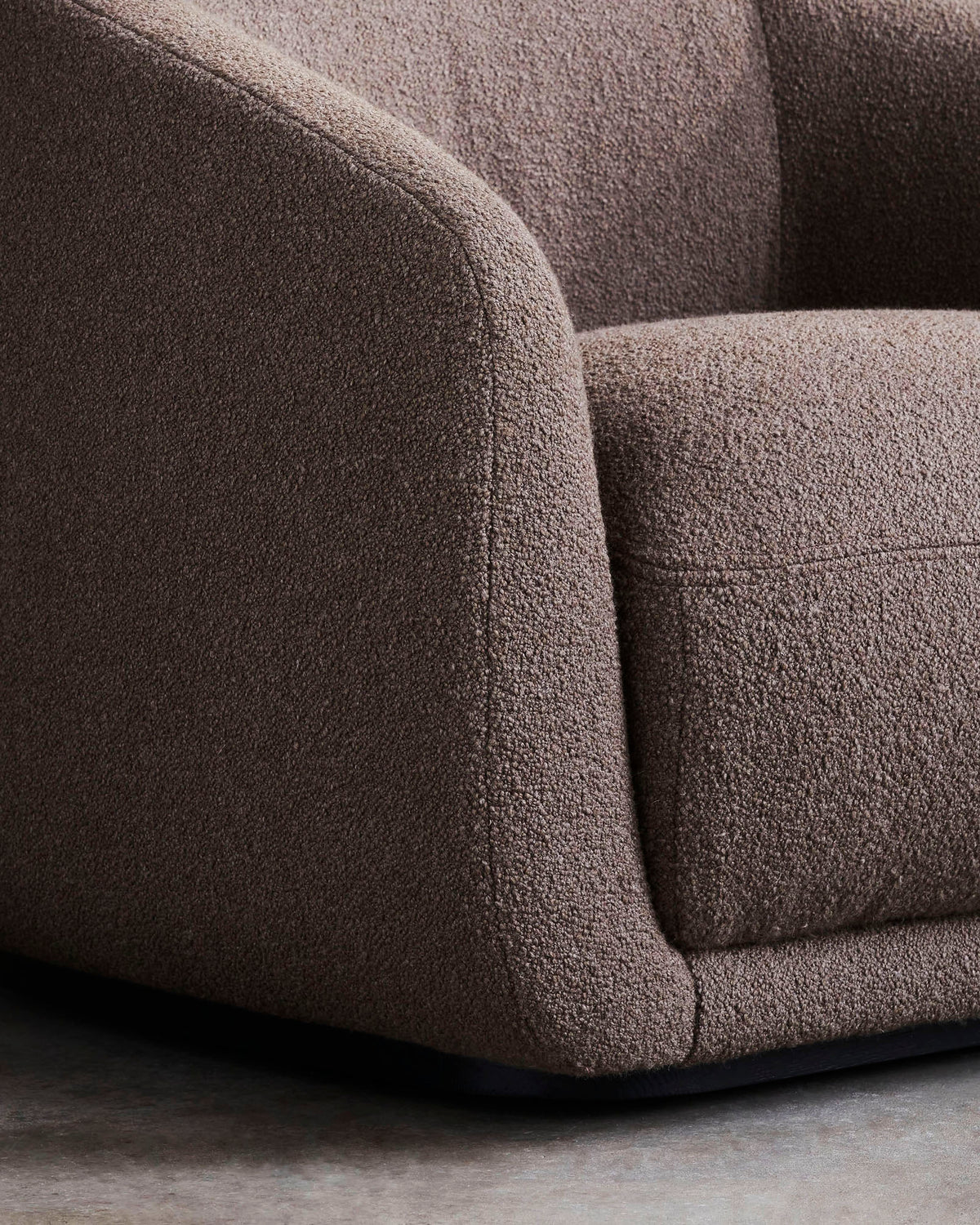 Montholon Lounge Chair, Swivel