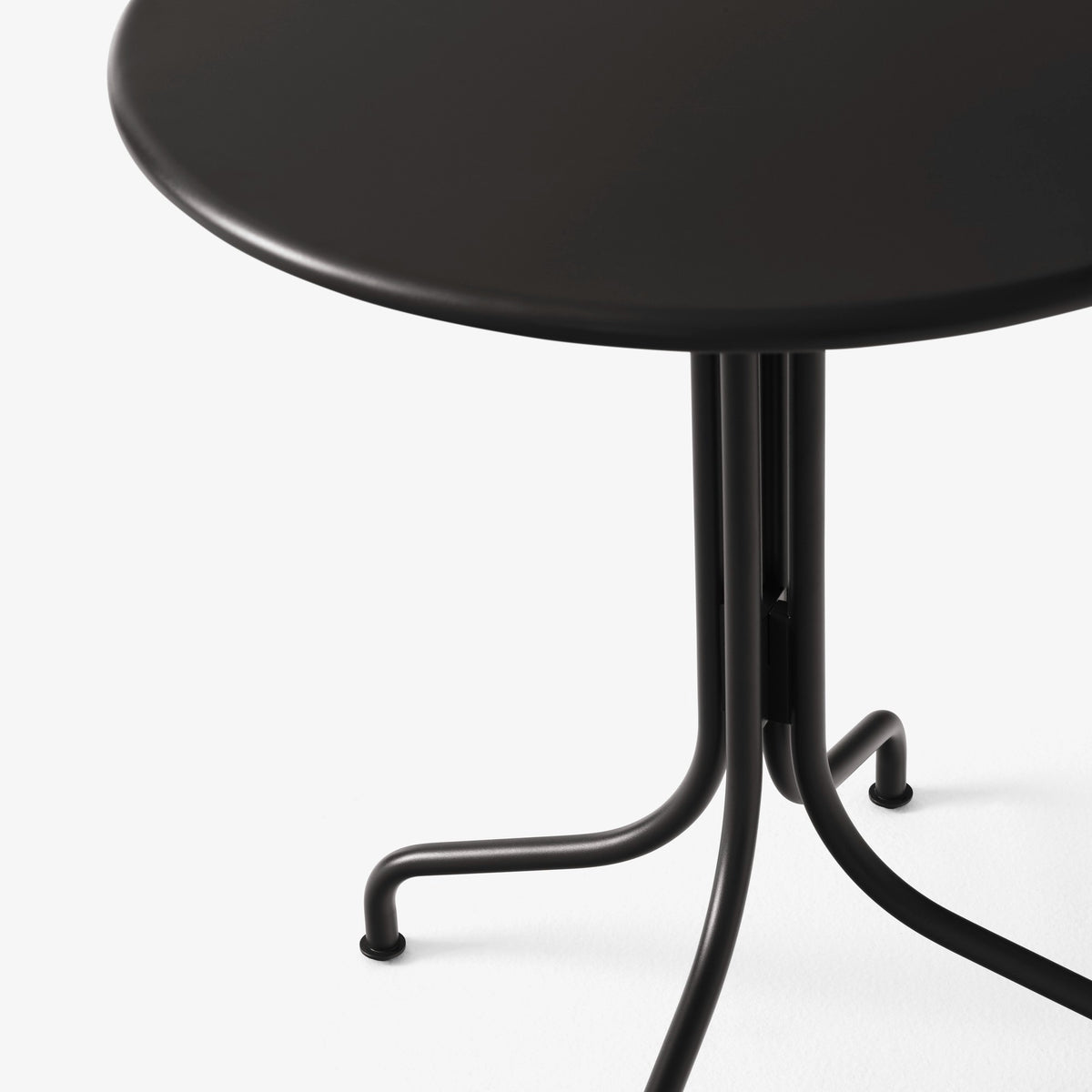 Thorvald Cafe Table SC96, Round Ø70 cm