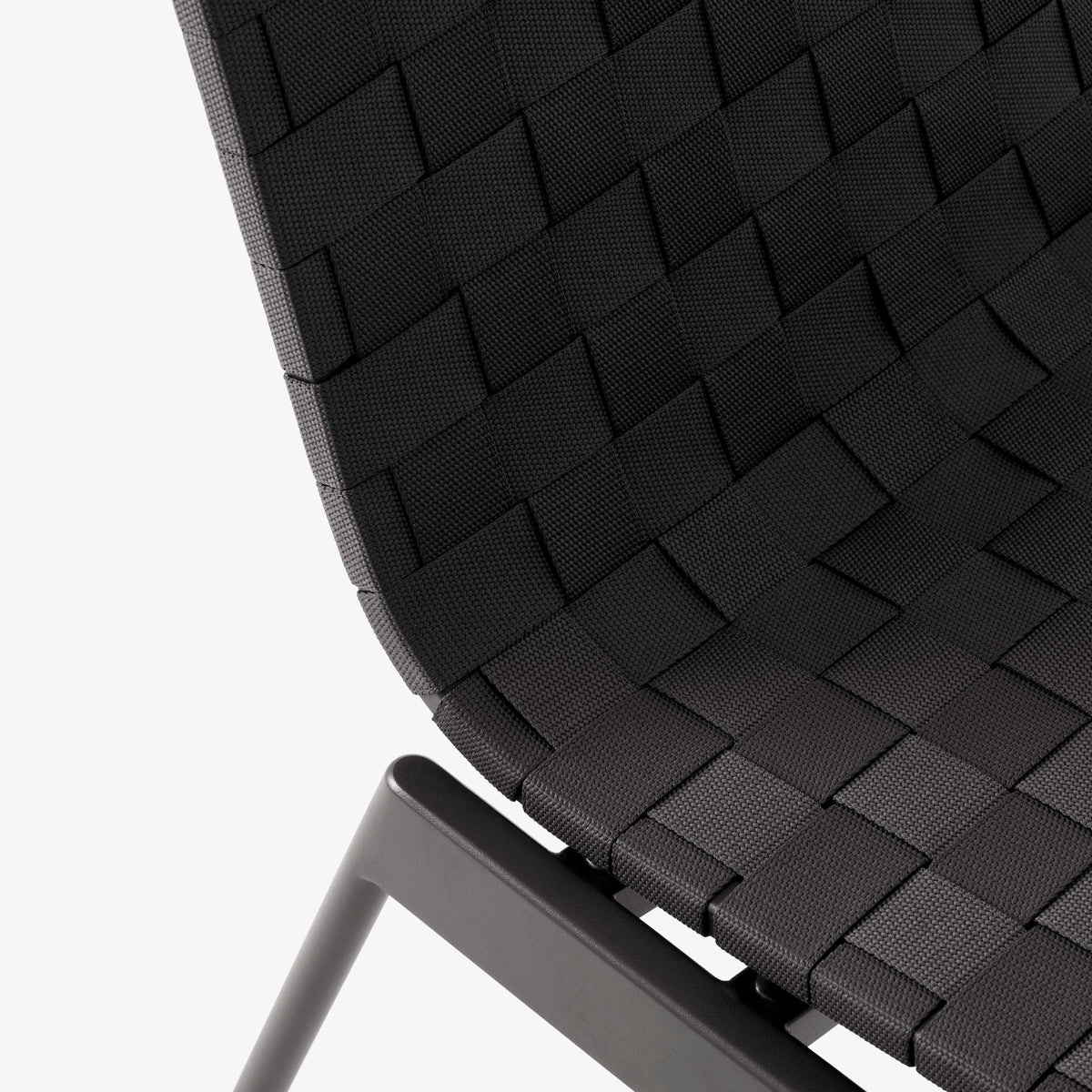 Ville Outdoor Sidechair AV33