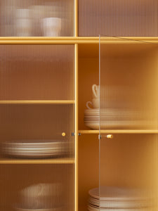 RIPPLE III – Vitrine cabinet