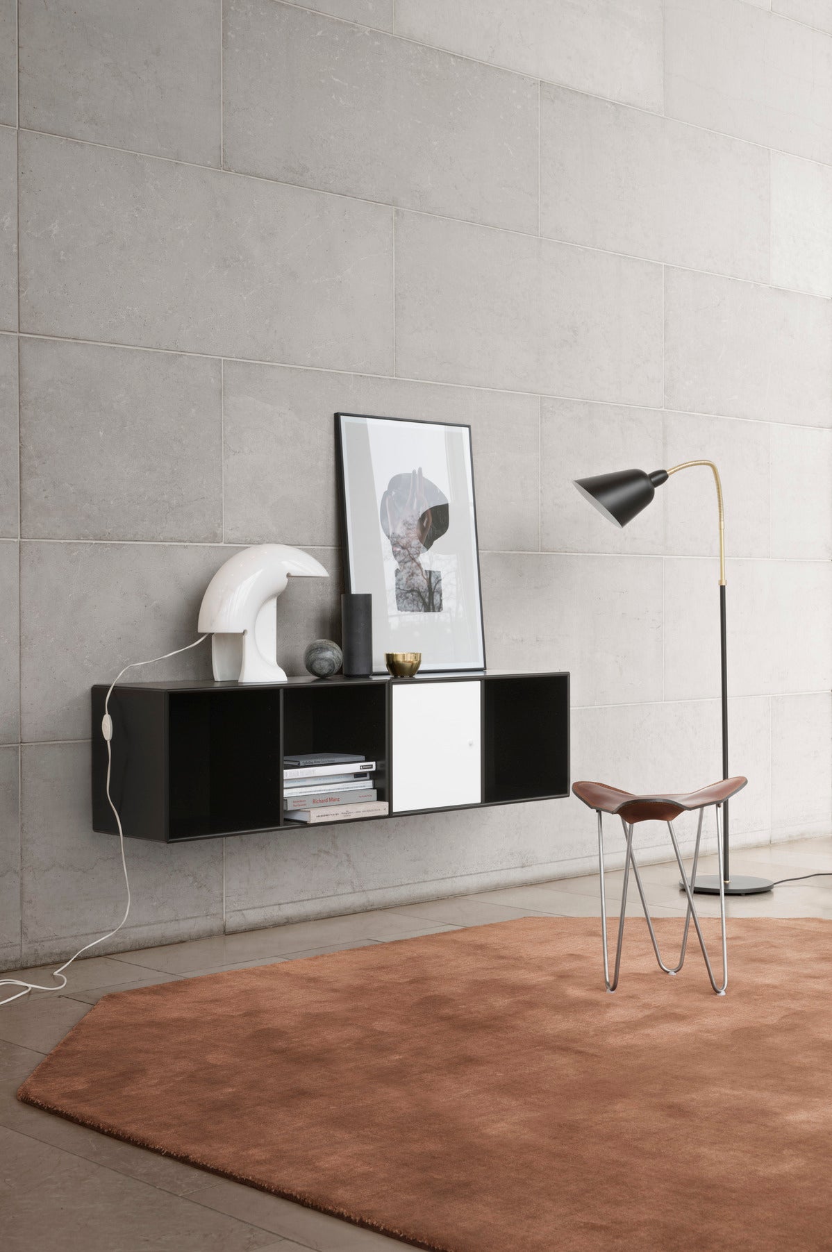 Line cabinet