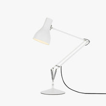 Type 75 Desk Lamp