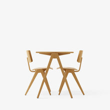 Daystak Side Chair