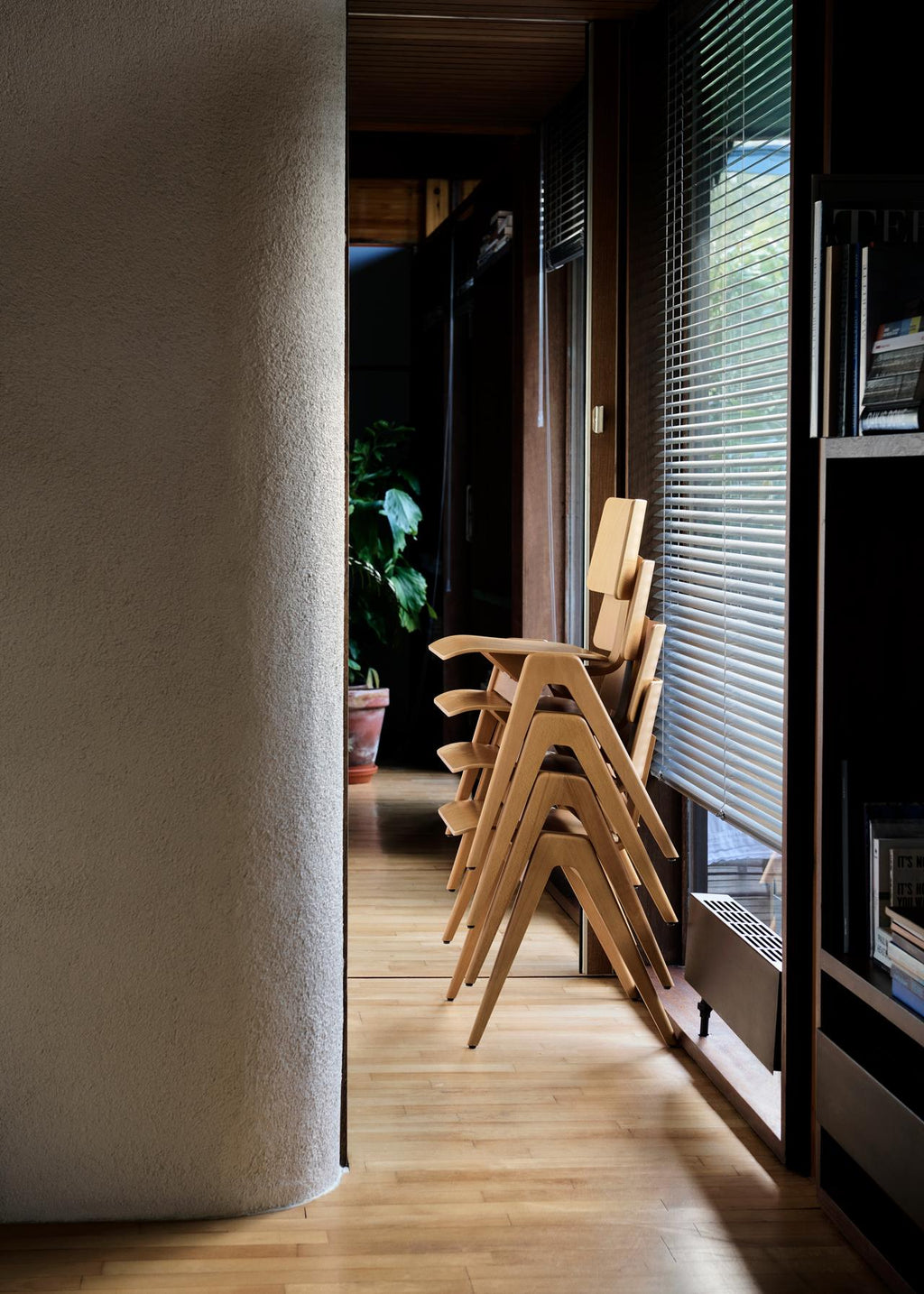 Daystak Side Chair