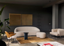 Margas LC4 Liljencrantz Sofa