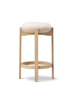 Pioneer Stool - Oak Lacquered