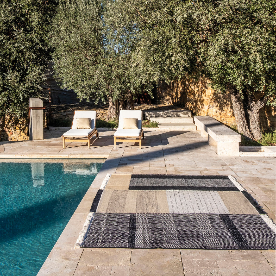 Tres Outdoor Rug