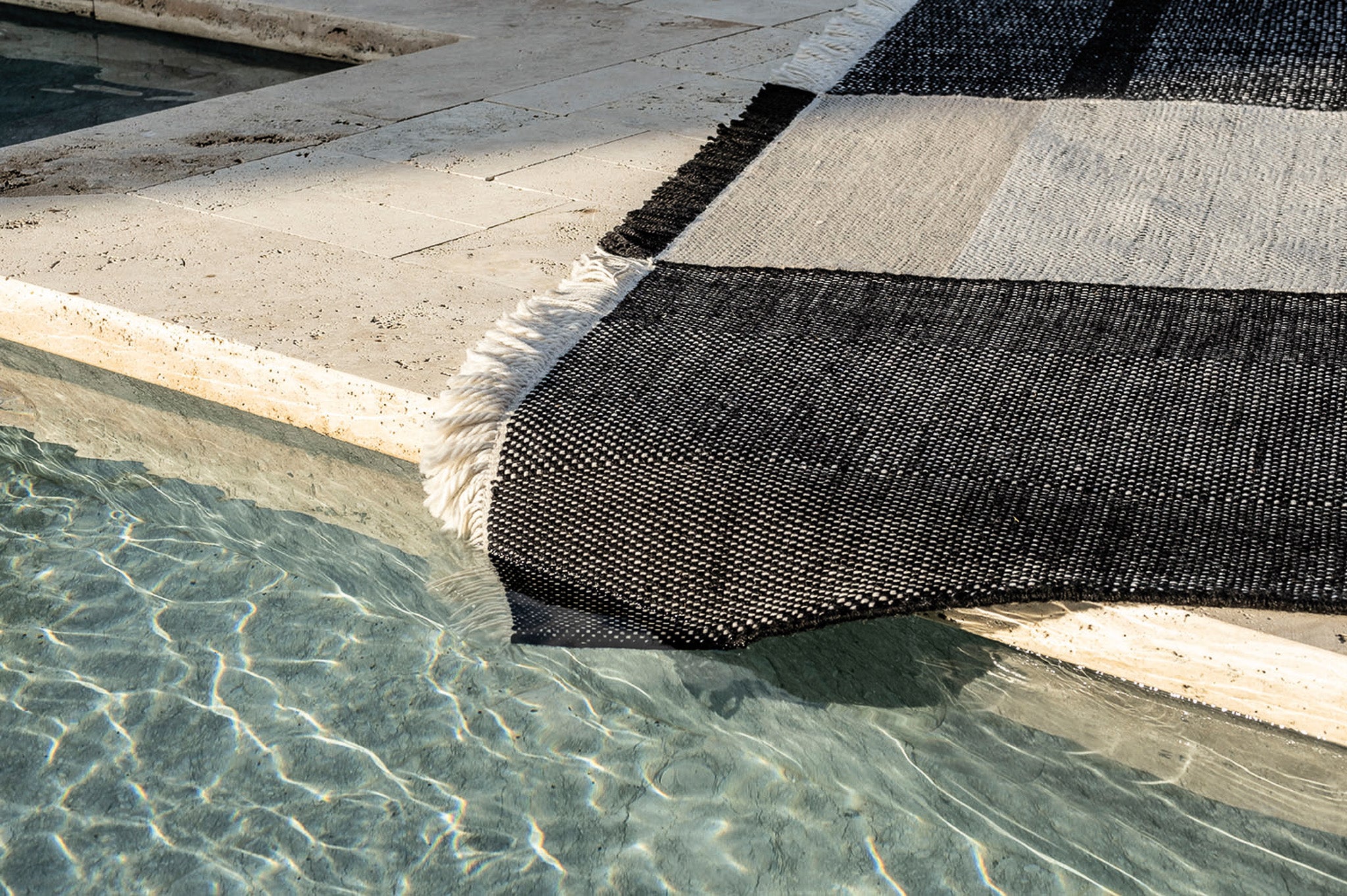 Tres Outdoor Rug