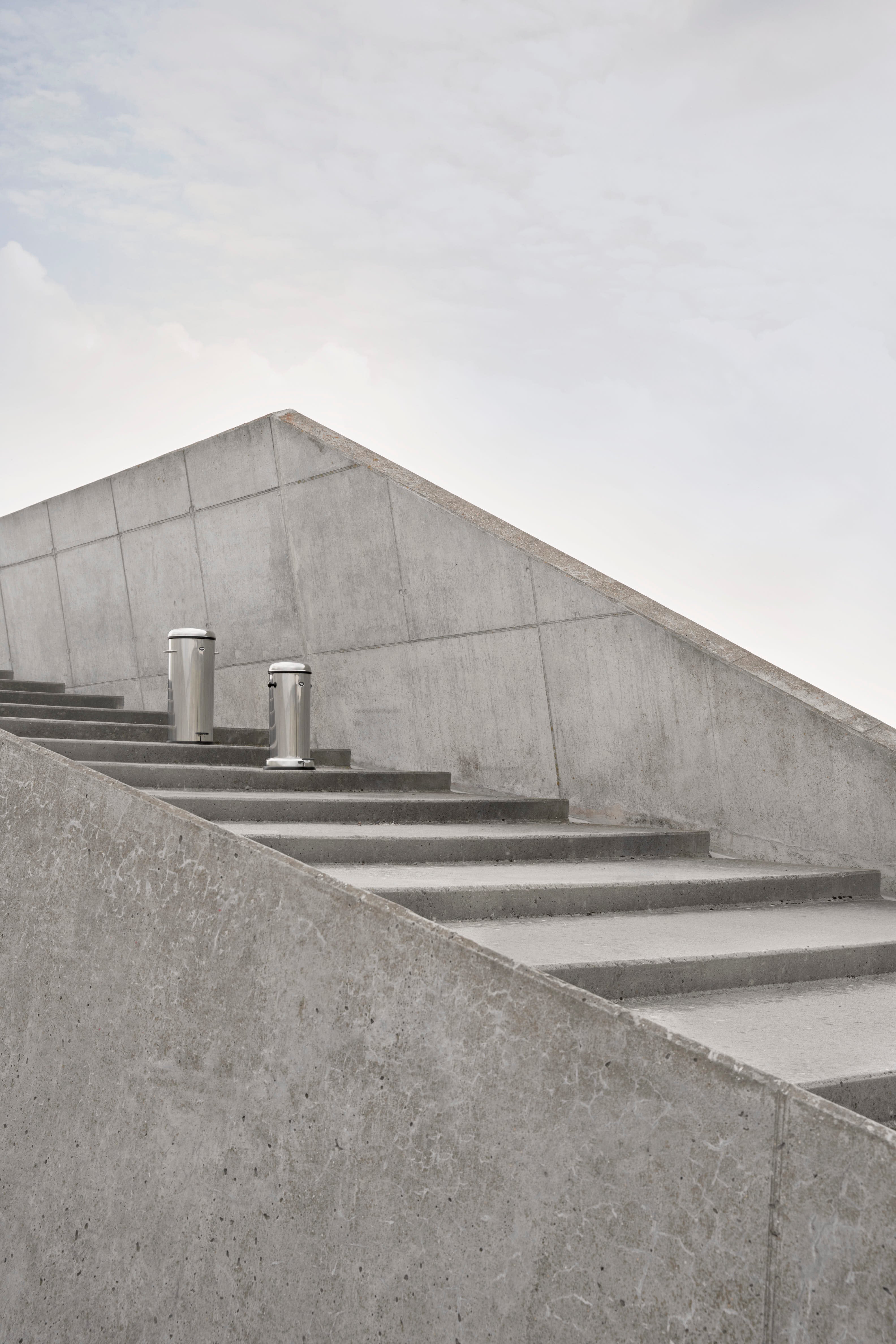 Vipp16 Pedal Bin - Stainless Steel - 18L