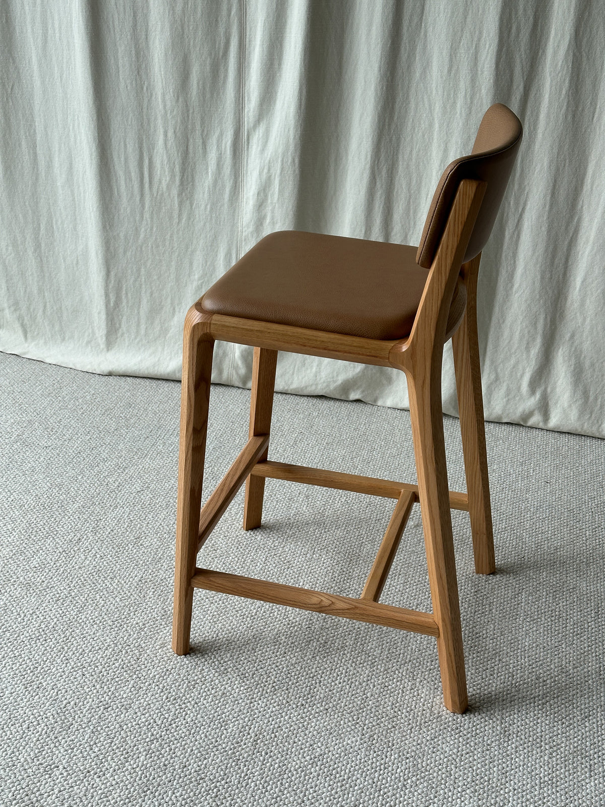 Boardwalk 650 S w/Back UPH S+B Light Oak