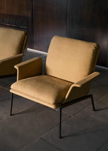 Muno LN19 Lounge Chair with Arms