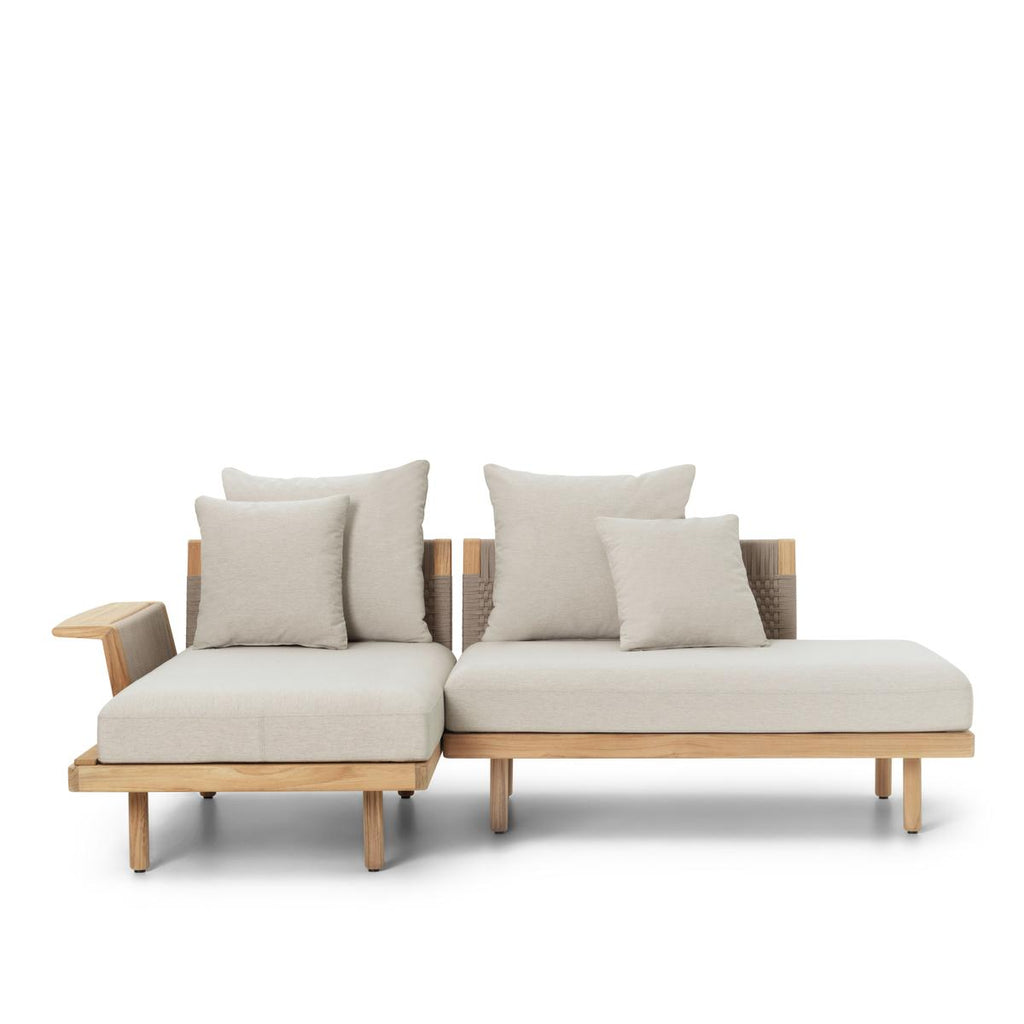 E540 Embrace Outdoor Lounge w. Arm- Teak
