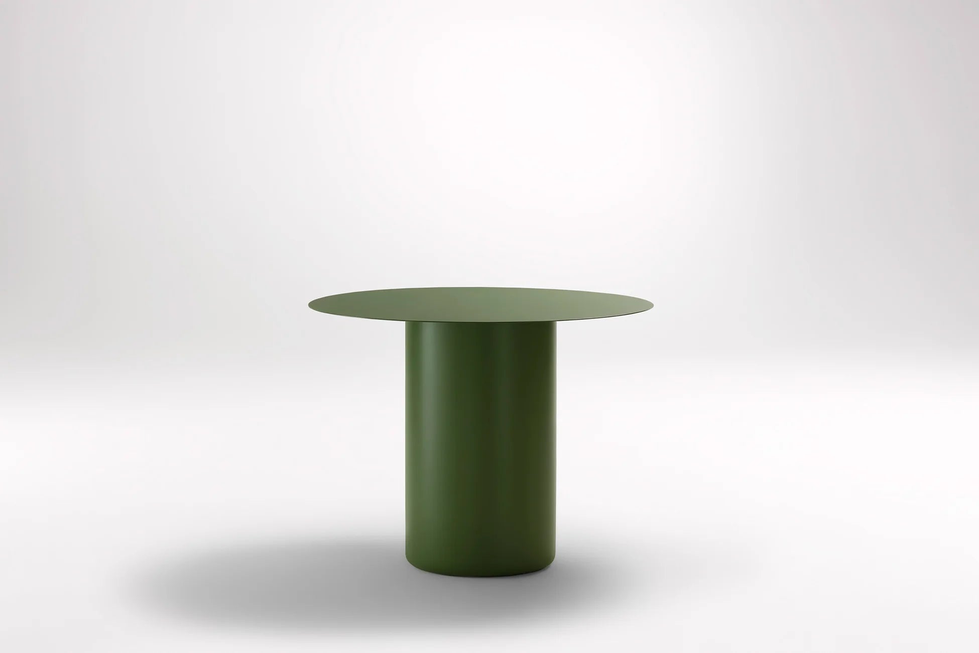 Sequence Round Bar Table - Indoor